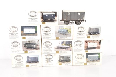 Lot 393 - Parkside Dundas 0 Gauge kitbuilt GWR Wagons (10)