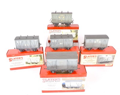 Lot 397 - Slater's 0 Gauge Midland Railway MR 10T Covered Goods Vans (5)