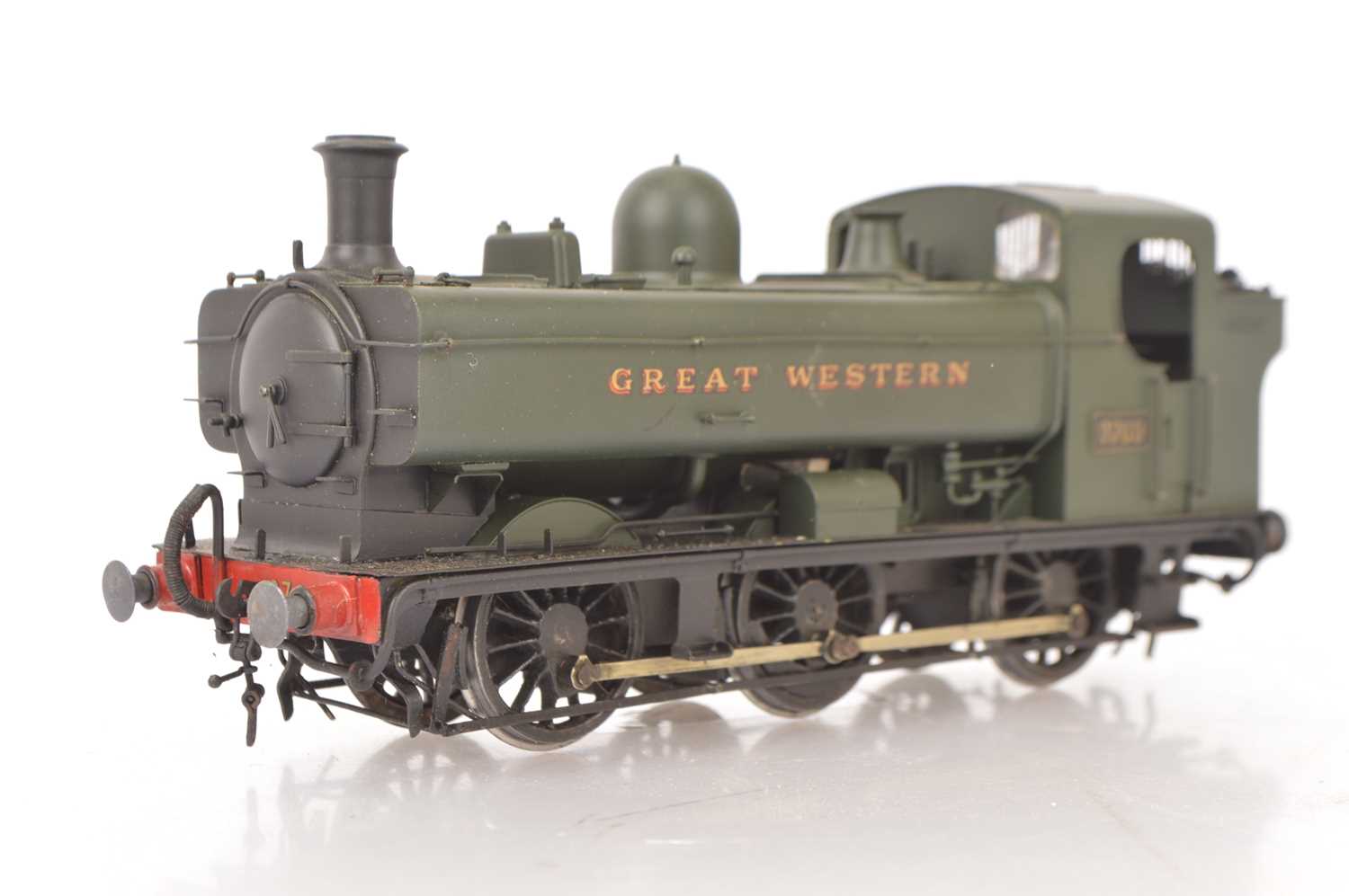 Lot 432 - A Finescale 0 Gauge 2-rail GWR '8750' class 0-6-0 Pannier Tank Locomotive by Bond's (1969)