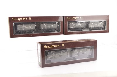 Lot 484 - Lionheart Trains 0 Gauge NE and LMS Open wagons (6 wagons in three boxes)