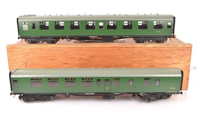 Lot 616 - Pair of The Gauge 1 Model Company BR SR green Mk 1 Coaches