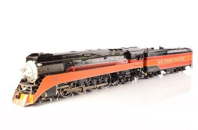 Lot 667 - A Gauge 1 (10mm scale) live steam American Southern Pacific 'Daylight' GS4 4-8-4 Locomotive and Tender by Accucraft (2)