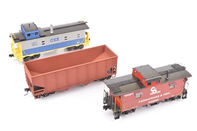 Lot 757 - G Scale Cabooses and Ore Wagon (3)