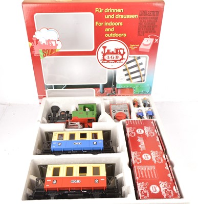 Lot 764 - LGB G Gauge Passenger Starter Set