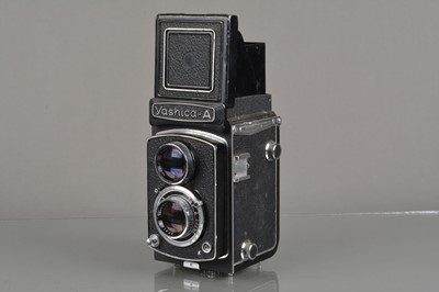 Lot 42 - A Yashica A TLR Camera