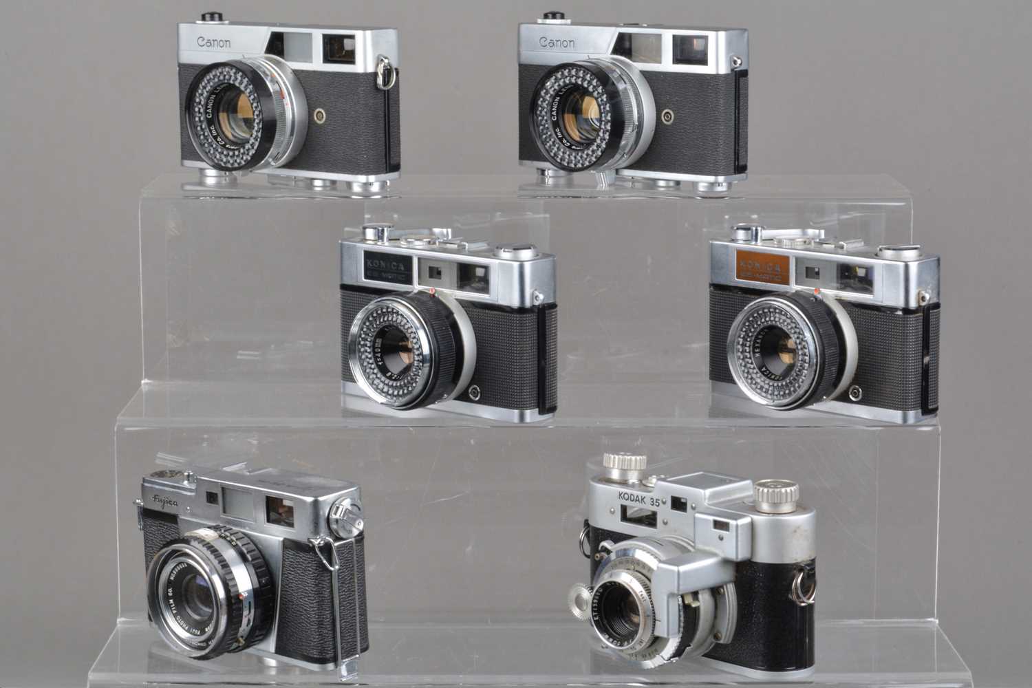 Lot 134 - A Group of Rangefinder Cameras