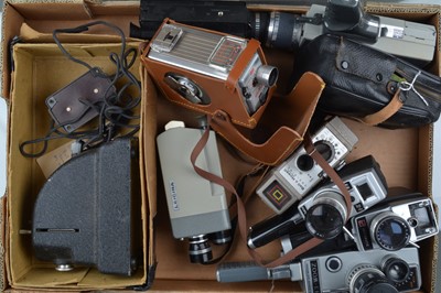 Lot 163 - A Tray of 8mm Cine Cameras