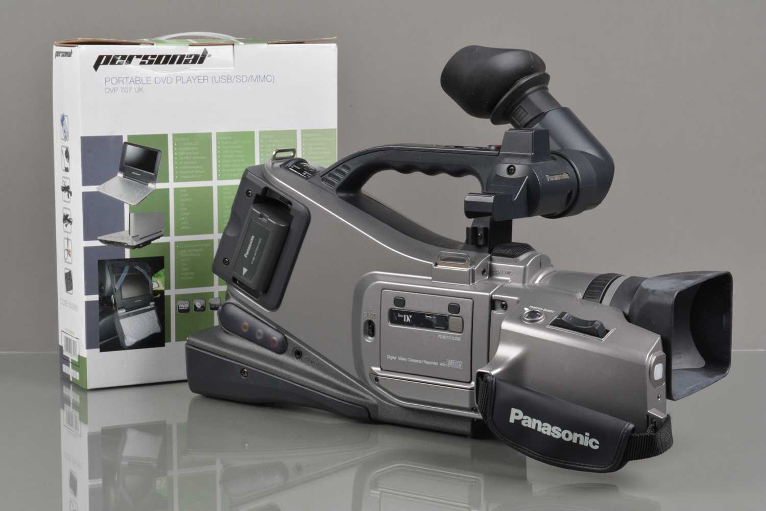Lot 235 - A Panasonic AG-DVC15E Mini DV Digital Video Camera