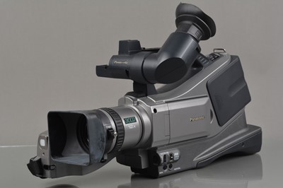 Lot 235 - A Panasonic AG-DVC15E Mini DV Digital Video Camera
