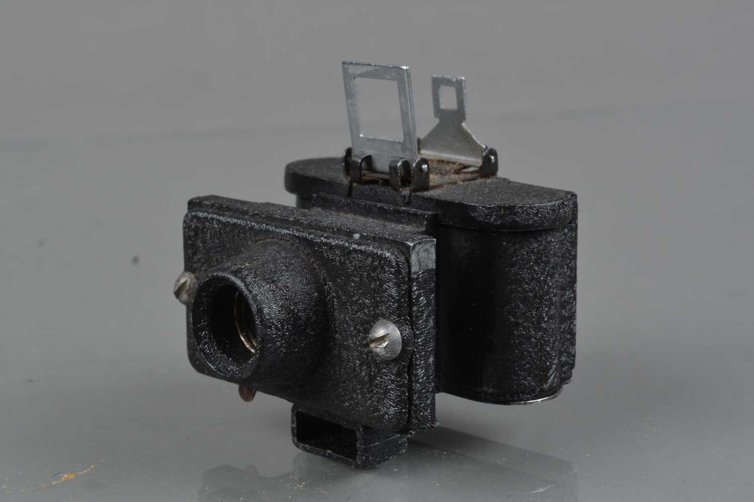 Lot 275 - A Merlin Sub Miniature Camera