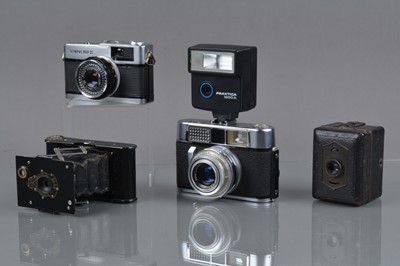 Lot 277 - A Group of Various Cameras