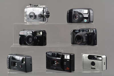 Lot 331 - A Group of Compact Cameras