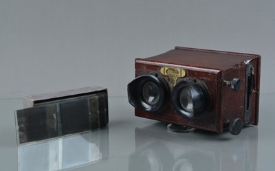 Lot 415 - A Heidoplast Stereoscope 3D Viewer