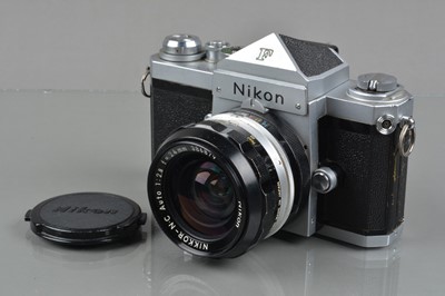 Lot 450 - A Nikon F SLR Camera