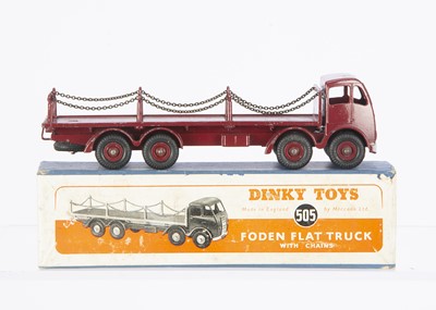 Lot 24 - A Dinky Toys 505 Foden Flat Truck With Chains