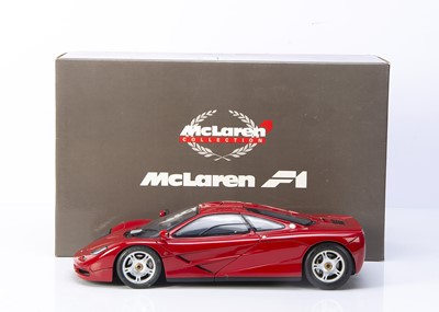 Lot 424 - Paul's Model Art (Minichamps) McLaren Collection 1:12 McLaren F1 Roadcar (Red)