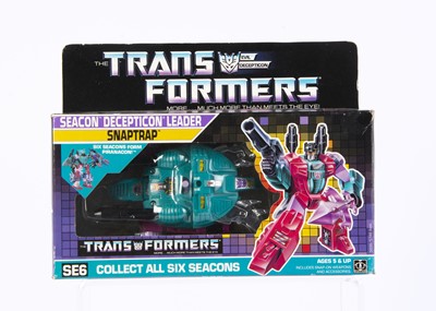 Lot 536 - Vintage Hasbro Transformers G1 Seacon Decepticon Leader Snaptrap