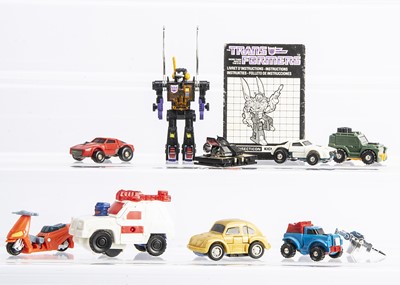 Lot 551 - Loose Vintage & Modern Transformers