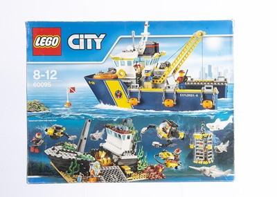 Lot 594 - Lego City 60095 Deep Sea Exploration Vessel