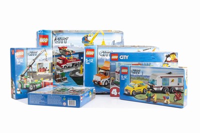 Lot 606 - Lego City Sets