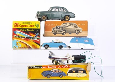 Lot 636 - Tinplate & Plastic Toys