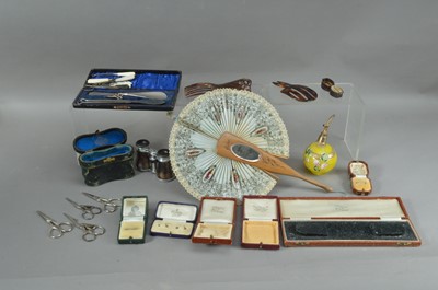 Lot 197 - Victorian and Later Lady's Acoutrements and Jewellery Boxes