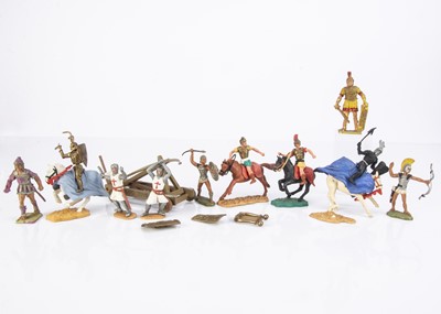 Lot 750 - Plastic Romans and knights by various makers comprising Timpo catapult