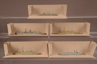 Lot 818 - Waterline Models 1:1200 scale 1930s