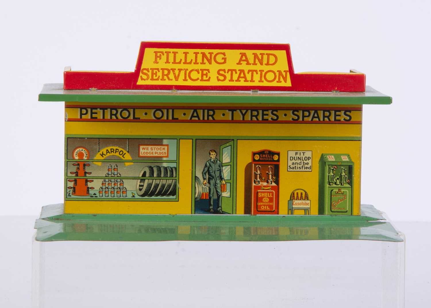 Lot 81 - A Pre-War Dinky Toys 48 Filling & Service Station