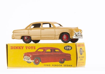 Lot 89 - A Dinky Toys 170 Ford Fordor Sedan
