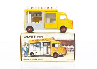 Lot 157 - A French Dinky Toys 587 Citroen H 'Philips' Van
