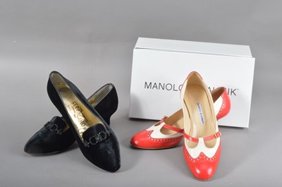 Lot 255 - A pair of Manolo Blahnik ladies shoes