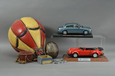 Lot 220 - A mixed lot of collectables