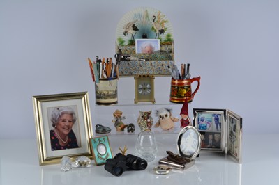 Lot 91 - A quantity of items from Baroness Boothroyd's desk