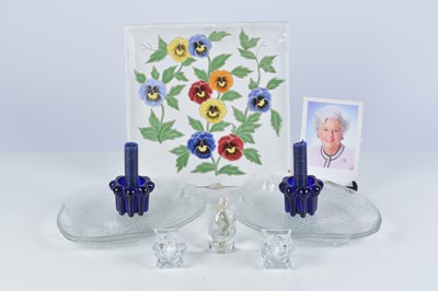 Lot 97 - A collection of miscellaneous ceramics