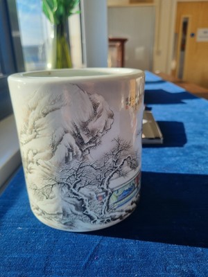 Lot 102 - A collection of Asian ceramics