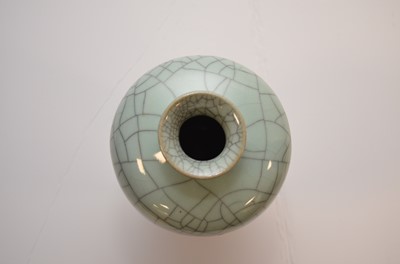 Lot 102 - A collection of Asian ceramics