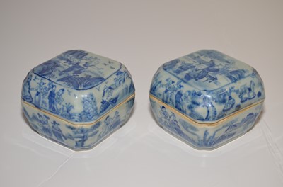 Lot 102 - A collection of Asian ceramics