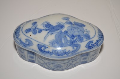 Lot 102 - A collection of Asian ceramics