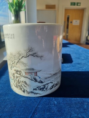 Lot 102 - A collection of Asian ceramics