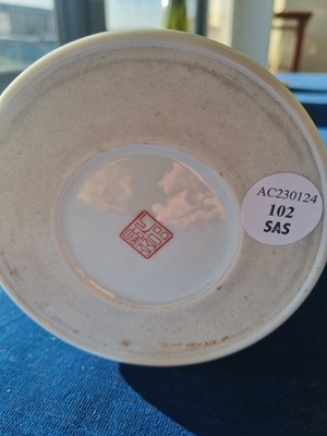 Lot 102 - A collection of Asian ceramics