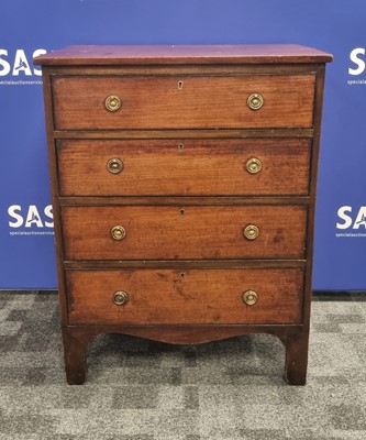 Lot 120 - A 19th century mahogany wood chest of four long drawers
