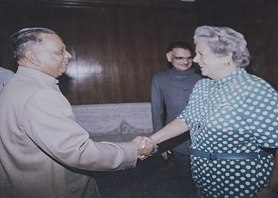 Lot 162 - A Markward cotton day shirt waister dress