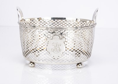 Lot 193 - An American Sterling marked pierced bowl