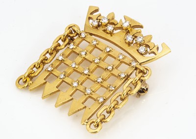 Lot 222 - A high carat gold and diamond House of Commons brooch