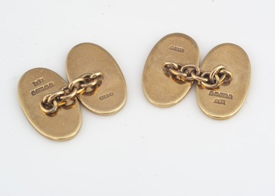 Lot 47 - A pair of 9ct gold cufflinks