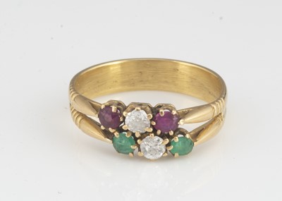 Lot 69 - An early 20th Century double three stone dress ring