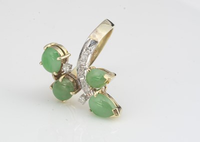 Lot 197 - A 14ct gold jade and diamond dress ring