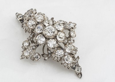 Lot 261 - A late 19th and early 20th century  navette shaped diamond cluster brooch