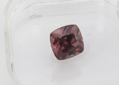 Lot 310 - A certificated zircon